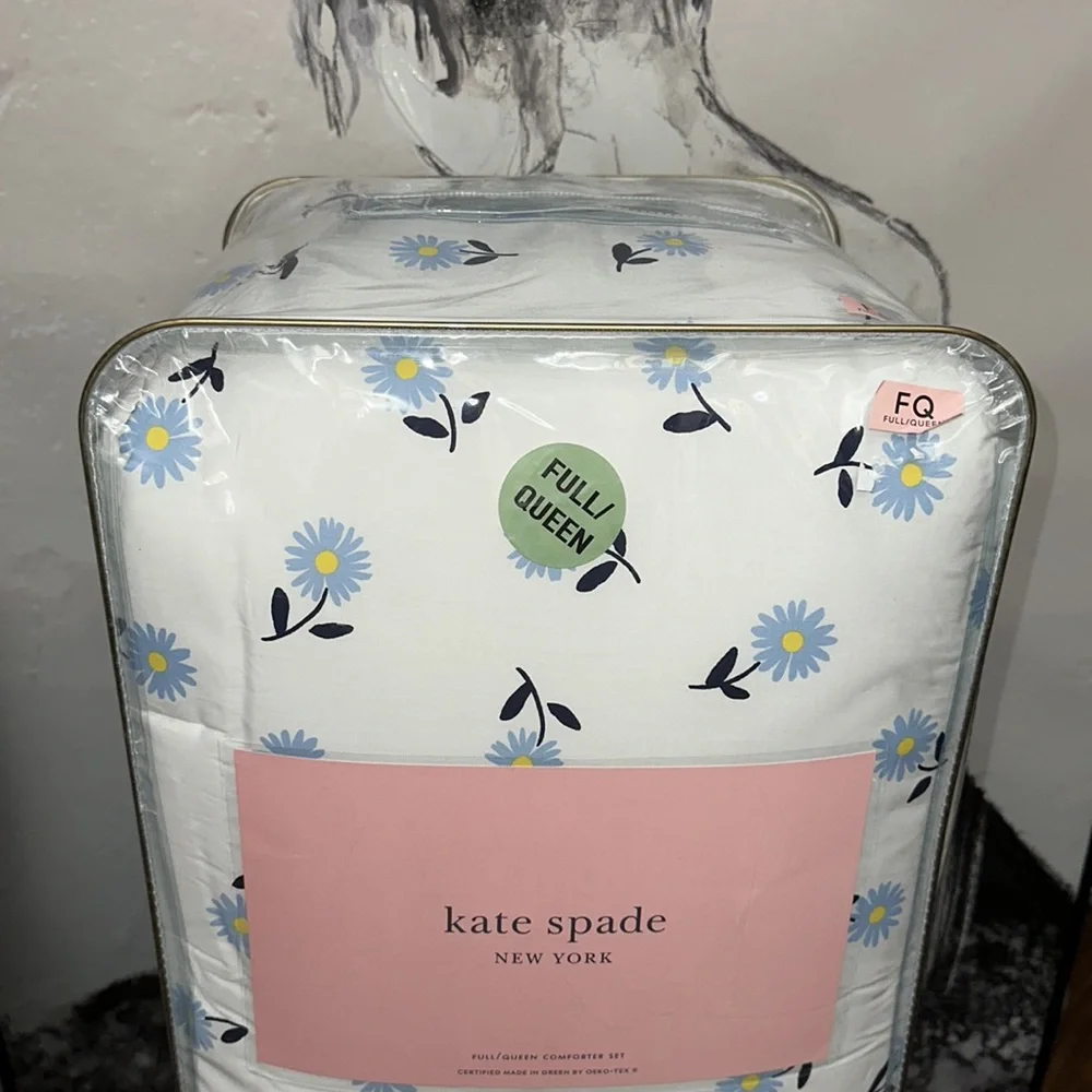 Kate spade full queen comforter set flower power